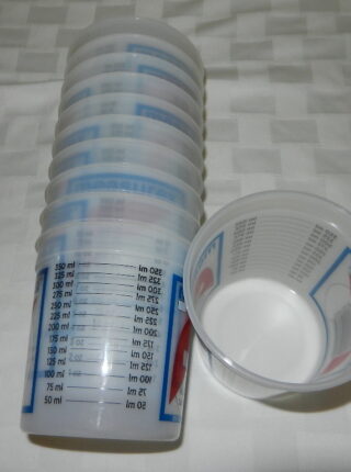 400mL Graduated Mixing Cup